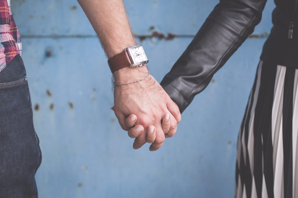 Quand est-il temps de se séparer? Cette question est au cœur de nombreuses consultations en médiation familiale et en intervention de couple. Dans cet épisode du balado Retrouver l'équilibre, nous explorons les signes qui permettent de distinguer une crise temporaire d'une rupture durable.